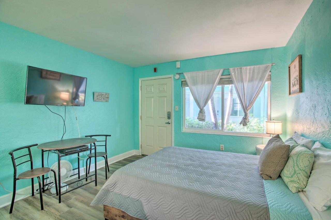 Tropical Pass-A-Grille Gem With Direct Beach Access! سانت بيتي بيتش المظهر الخارجي الصورة