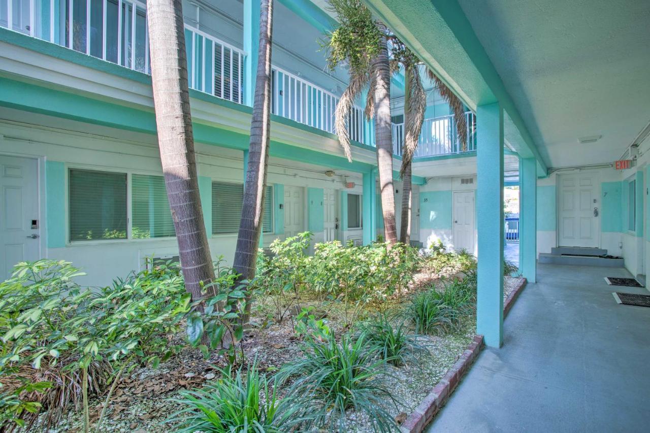 Tropical Pass-A-Grille Gem With Direct Beach Access! سانت بيتي بيتش المظهر الخارجي الصورة