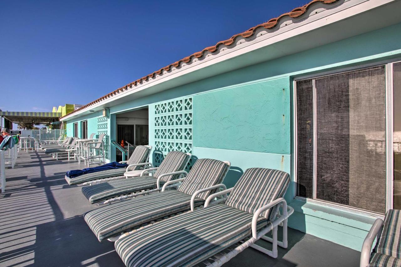 Tropical Pass-A-Grille Gem With Direct Beach Access! سانت بيتي بيتش المظهر الخارجي الصورة